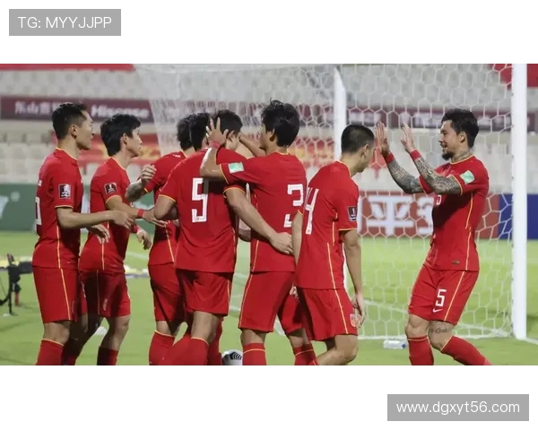 2025年世界足球超一流球星排名榜单前十名球员表现分析 2025年世界足球超一流球星排名榜单前十名球员表现分析