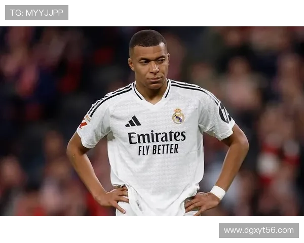 2025年全球足球后卫球星身价排名前十揭秘 实力与市场价值并存 2025年全球足球后卫球星身价排名前十揭秘 实力与市场价值并存