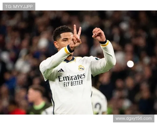 《贝林厄姆:从天才少年到足球新星的蜕变之路》 《贝林厄姆:从天才少年到足球新星的蜕变之路》