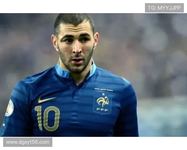 四川足球球星兰杰个人简介及其职业生涯发展历程分析 四川足球球星兰杰个人简介及其职业生涯发展历程分析